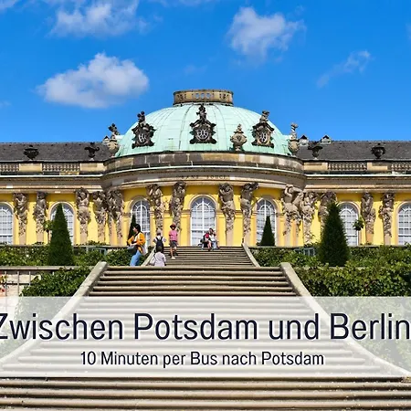 Familienfreundliches Zwischen Potsdam Und Berlin Fuer 2-4 Personen - Parkplatz - Balkon - Voll Ausgestattete Kueche - Wlan - Nebelwiesen Appartement *
