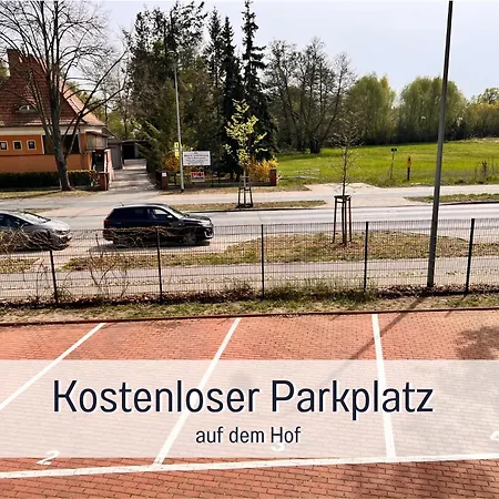 Familienfreundliches Zwischen Potsdam Und Berlin Fuer 2-4 Personen - Parkplatz - Balkon - Voll Ausgestattete Kueche - Wlan - Nebelwiesen * Stahnsdorf
