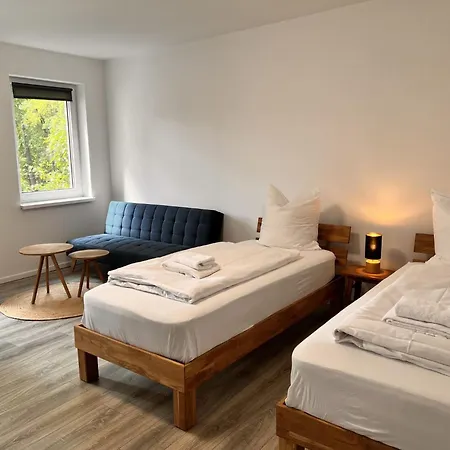 Appartement Zwischen Potsdam Und Berlin - Kostenfreier Parkplatz - E-ladestation - Balkon - Voll Ausgestattete Kueche - Waschmaschine - Wlan - Nebelwiesen *