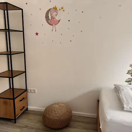 Appartement Zwischen Potsdam Und Berlin - Kostenfreier Parkplatz - E-ladestation - Balkon - Voll Ausgestattete Kueche - Waschmaschine - Wlan - Nebelwiesen Stahnsdorf